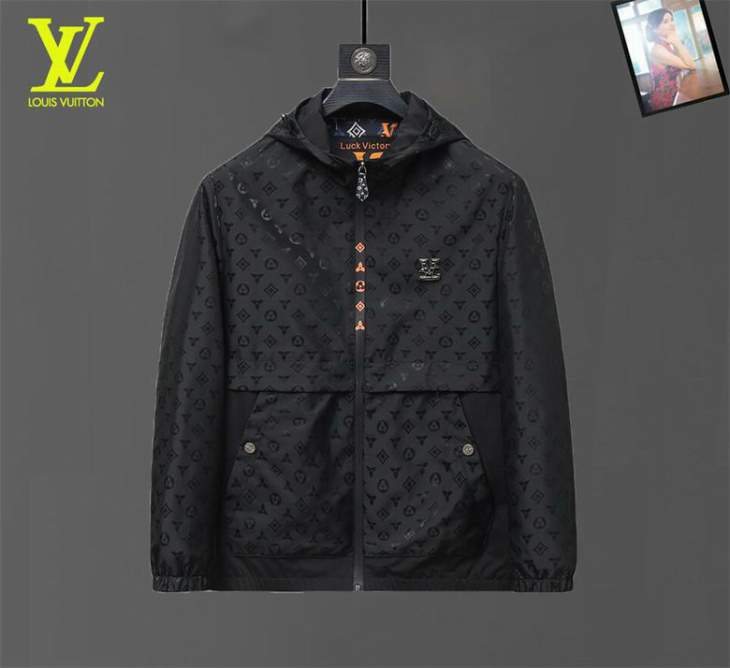 Picture of Louis Vuitton Jackets _SKULVM-3XL12yn8132483